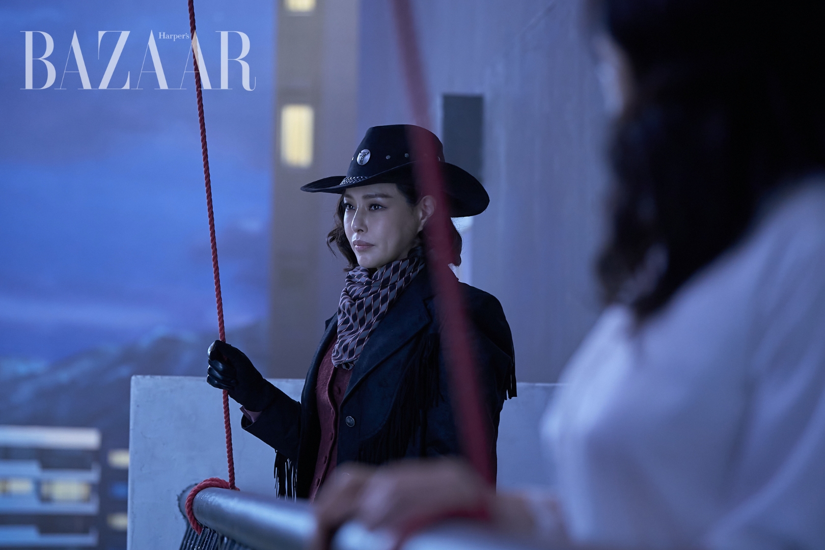 bzvn-thoi-trang-trong-phim-aema-2025-netflix00008