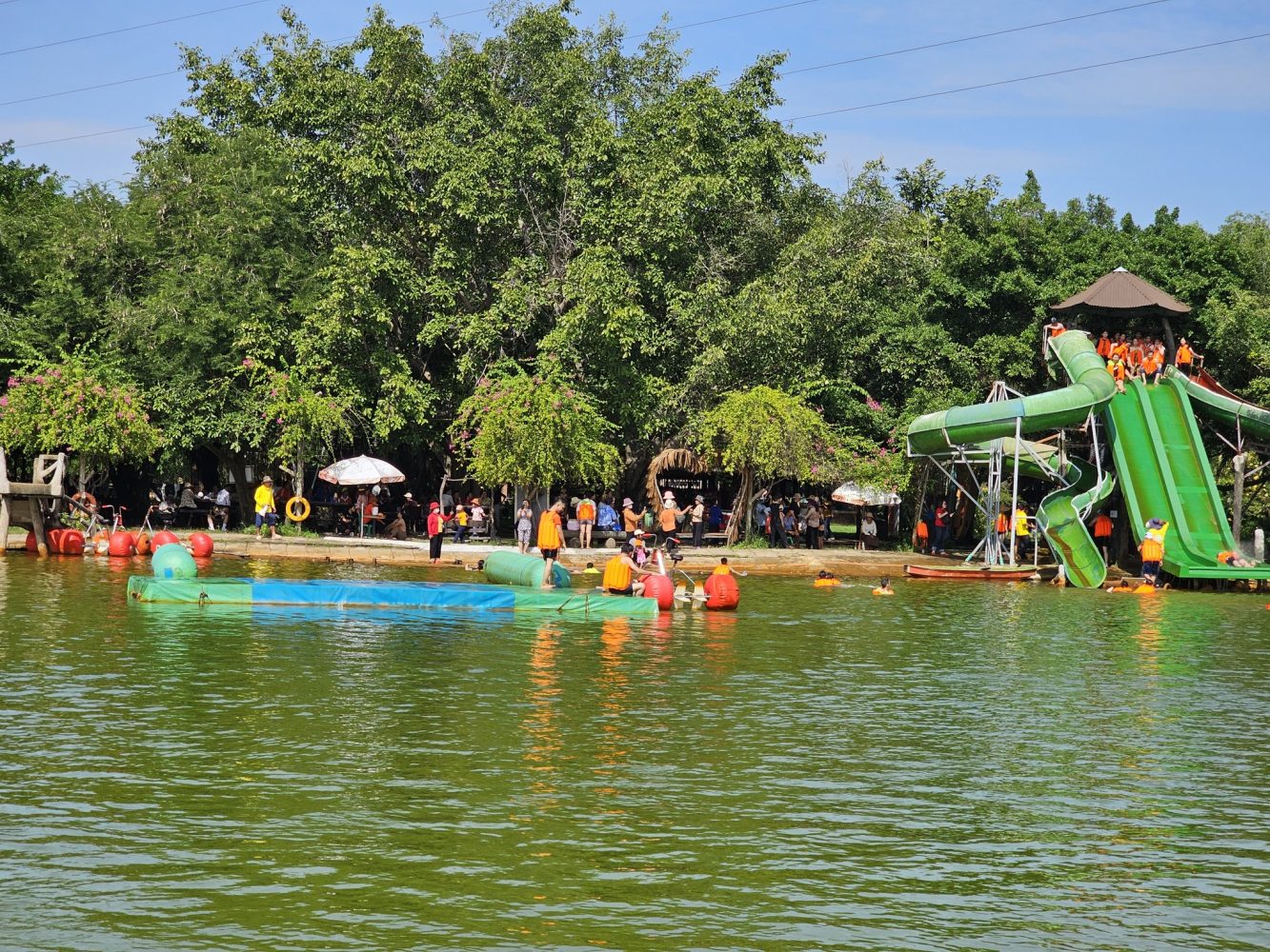 Cách di chuyển đến khu du lịch sinh thái Bò Cạp Vàng