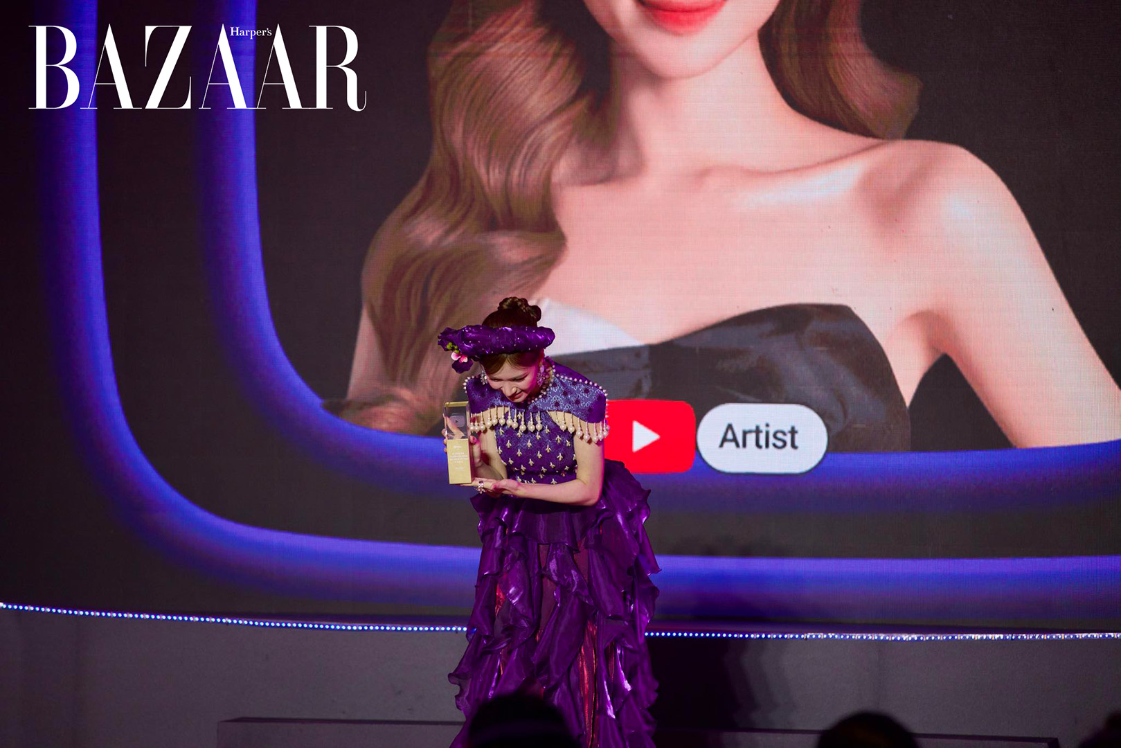 Hòa Minzy được YouTube vinh danh là Nghệ sĩ truyền cảm hứng văn hoá Việt Nam năm 2025