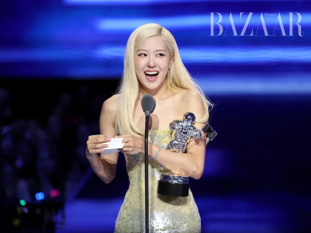 Rosé chiến thắng MTV VMAs 2025 với APT tạo cột mốc lịch sử Kpop