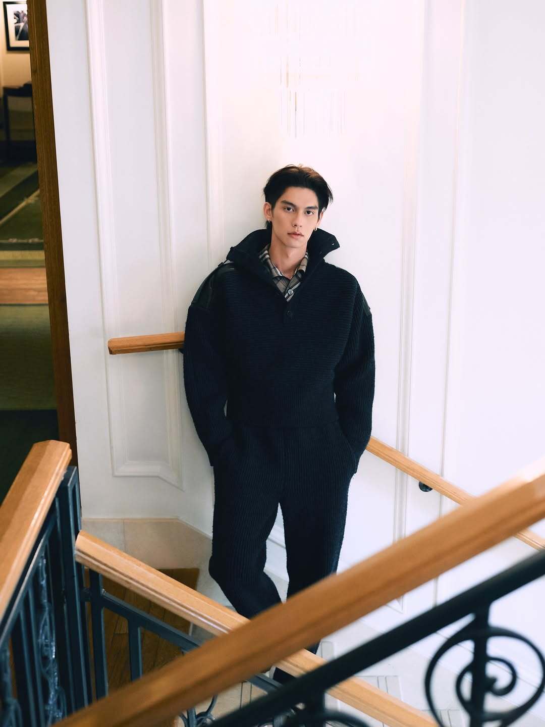 bzvn-burberry-xuan-he-2026-thoi-trang-khach-moi-du-show (8)