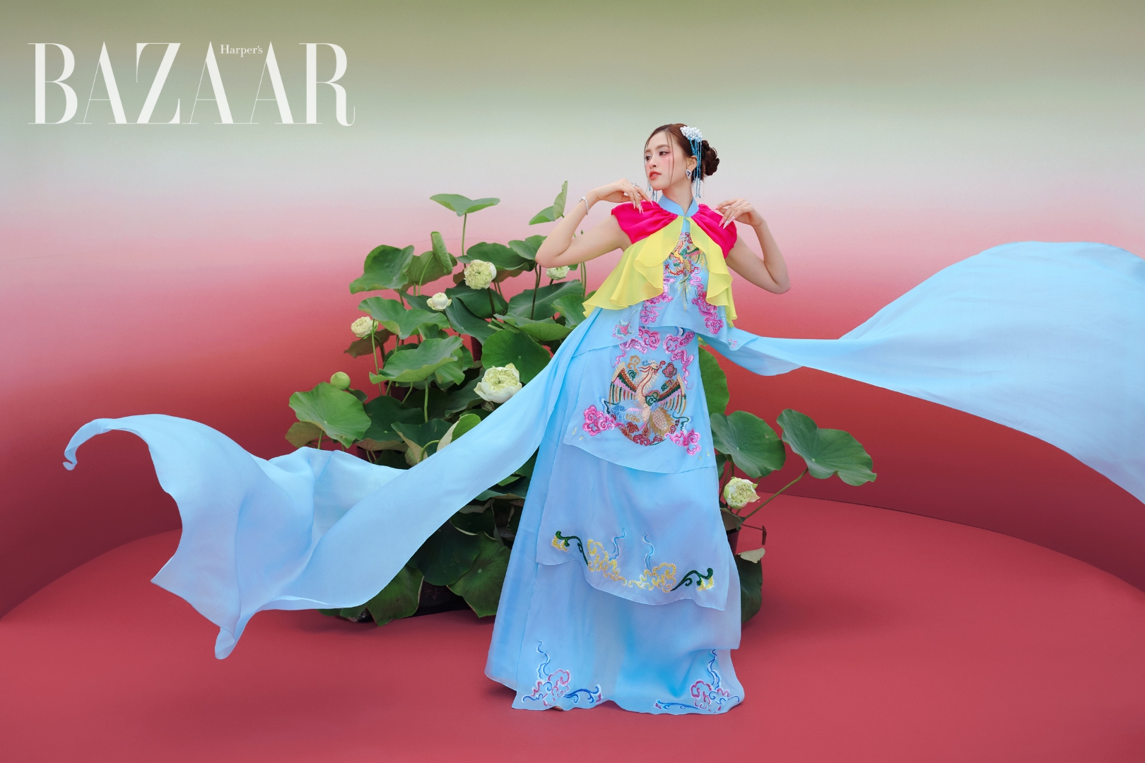 bzvn-show-thoi-trang-cuoi-lua-la-tra-hoa-ntk-linh-san (13)