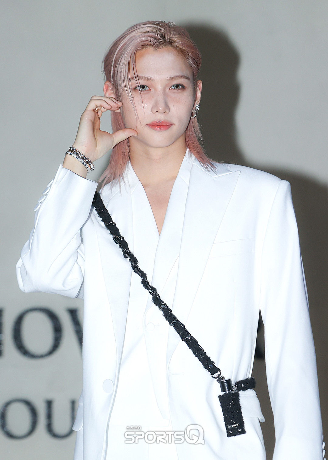 bzvn-su-kien-haus-nowhere-gentle-monster-felix-stray-kids00002