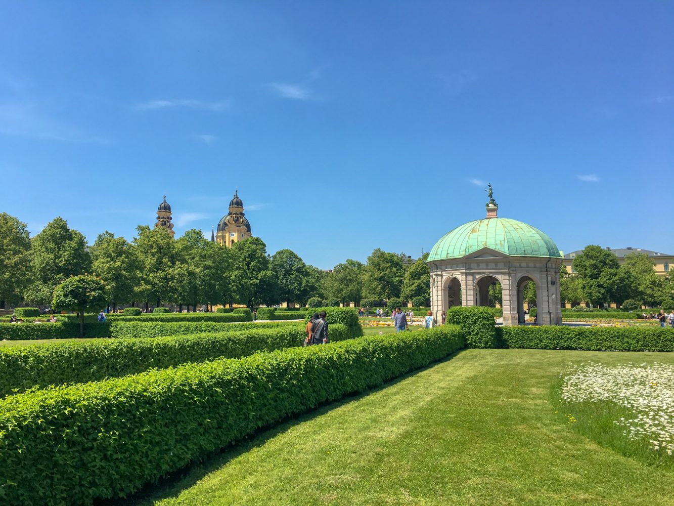 Vườn hoàng gia Hofgarten