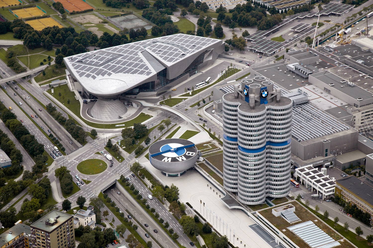 Du lịch Munich tham quan bảo tàng BMW (BMW Museum)