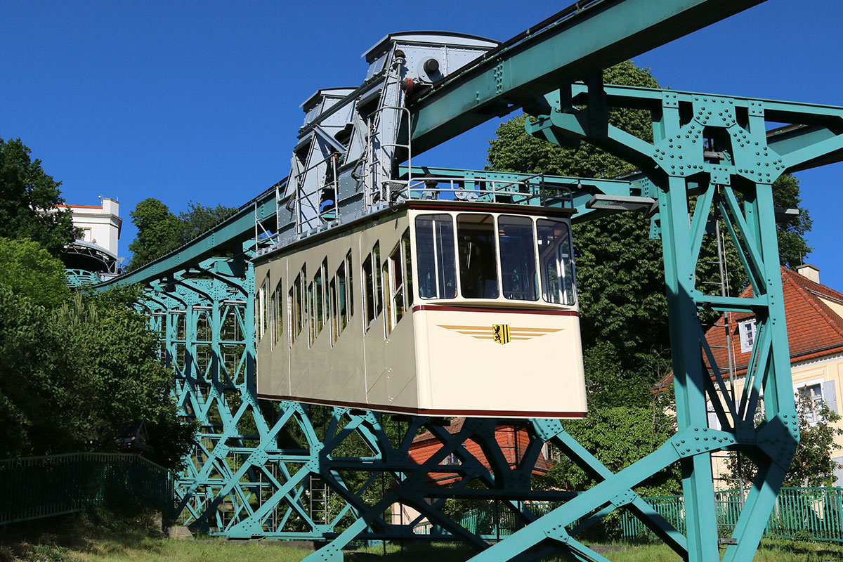 Schwebebahn, tuyến đường sắt treo cổ nhất thế giới