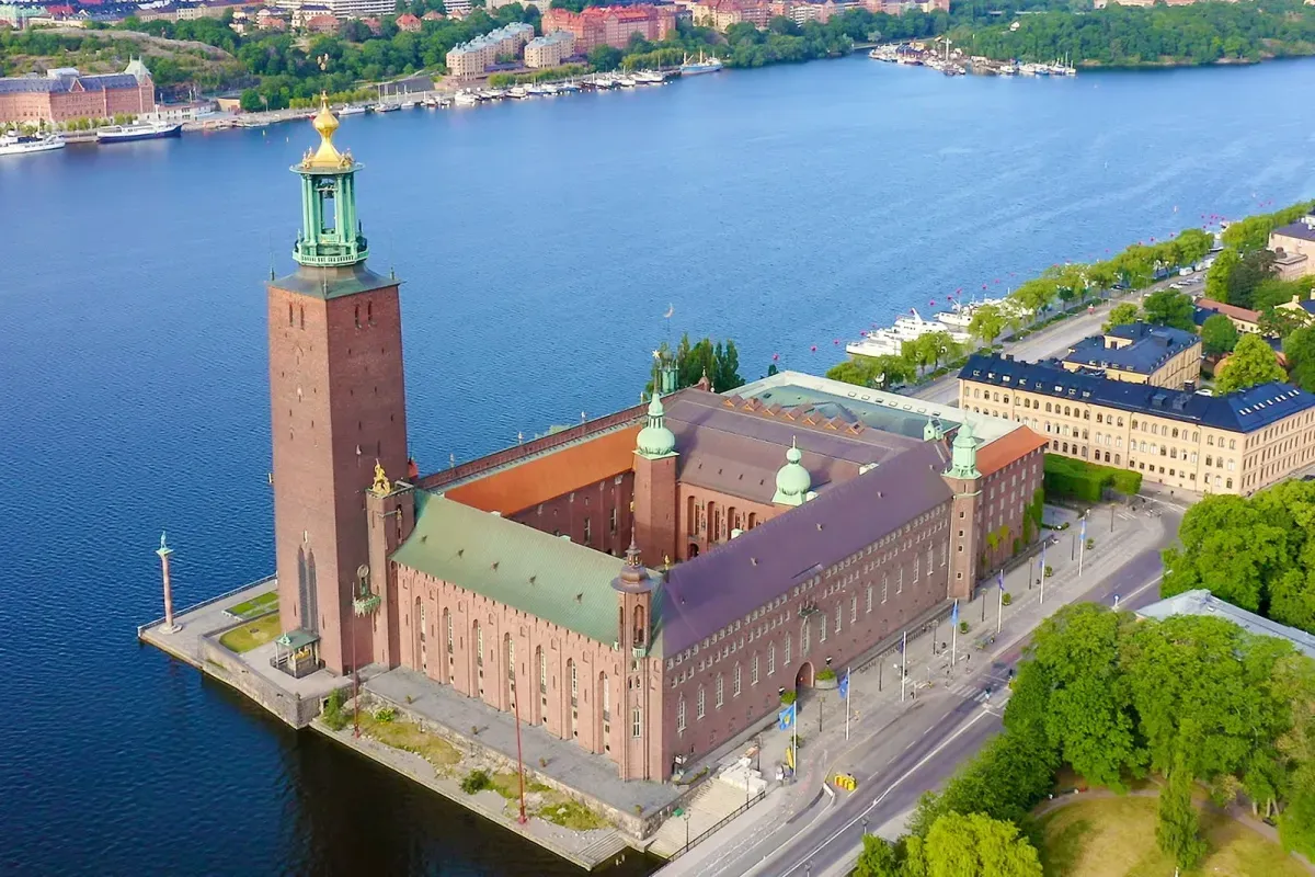 Tòa thị chính Stockholm, biểu tượng kiến trúc và lịch sử