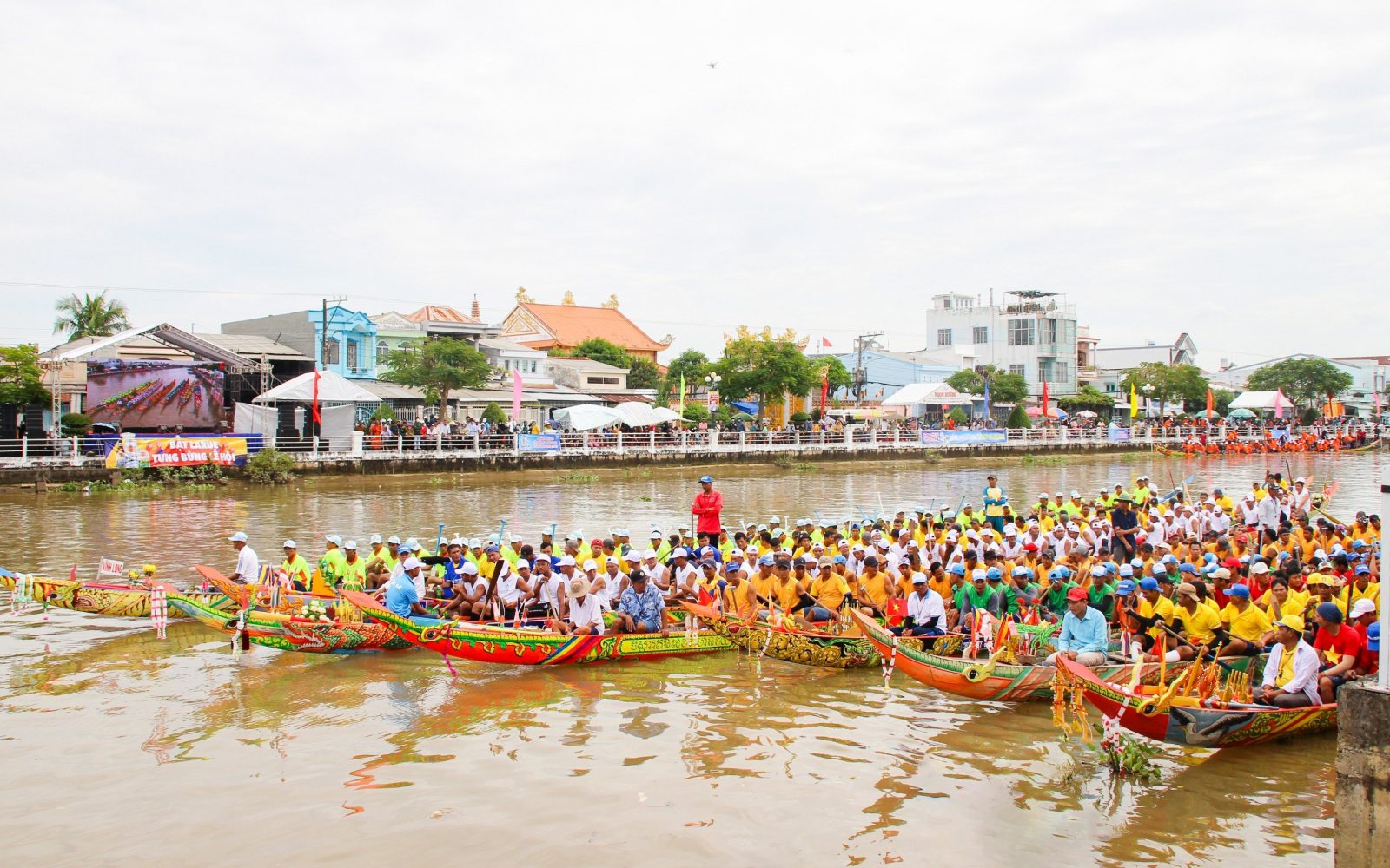 đua ghe Ngo