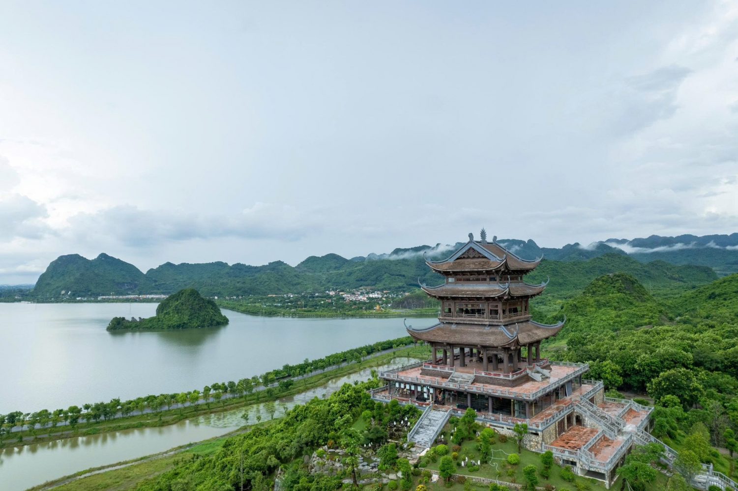 Địa chỉ khu du lịch Tam Chúc