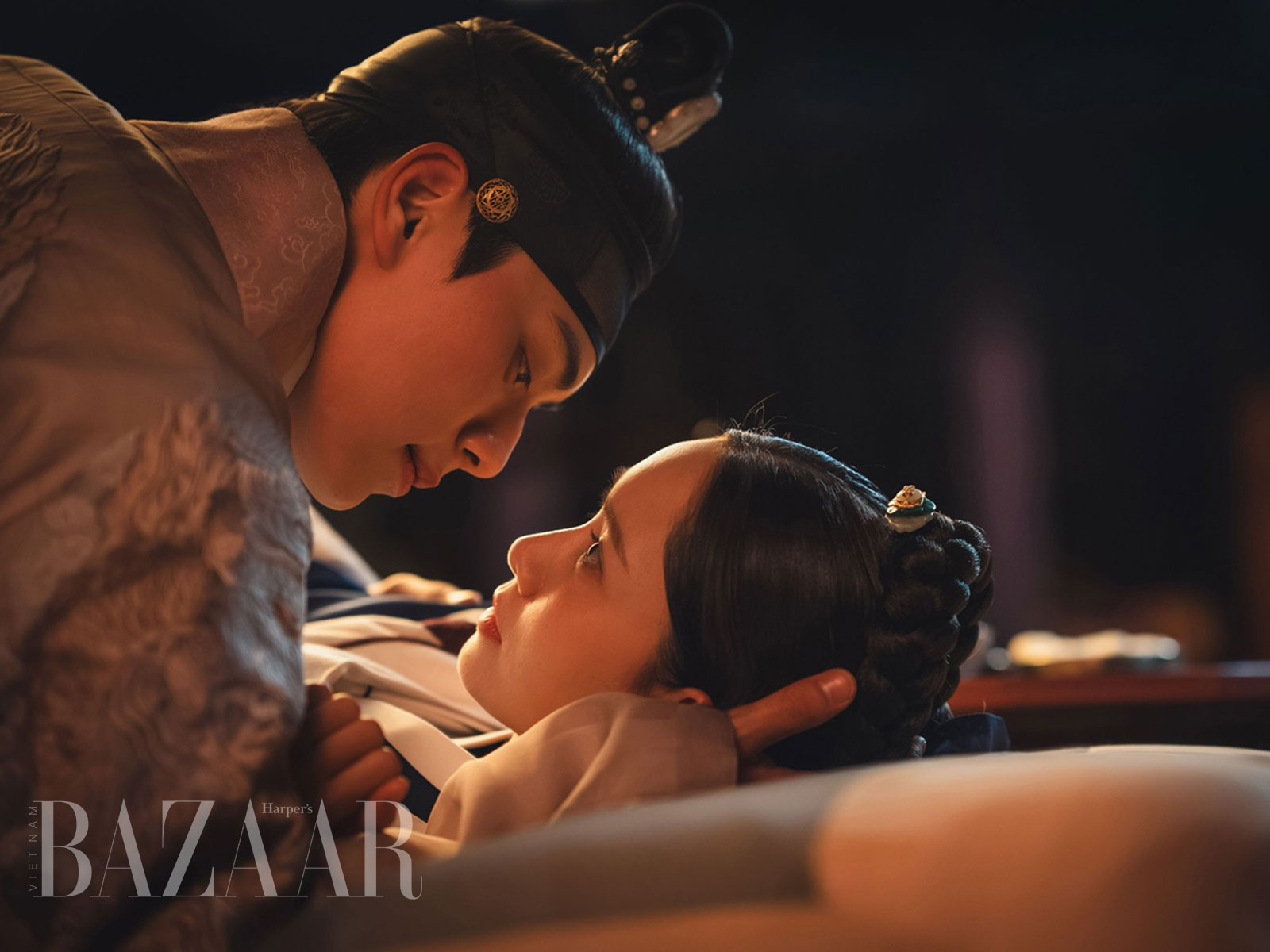 Vì sao phim Bon Appetit, Your Majesty sửa hình tượng nam chính Lee Chae Min?