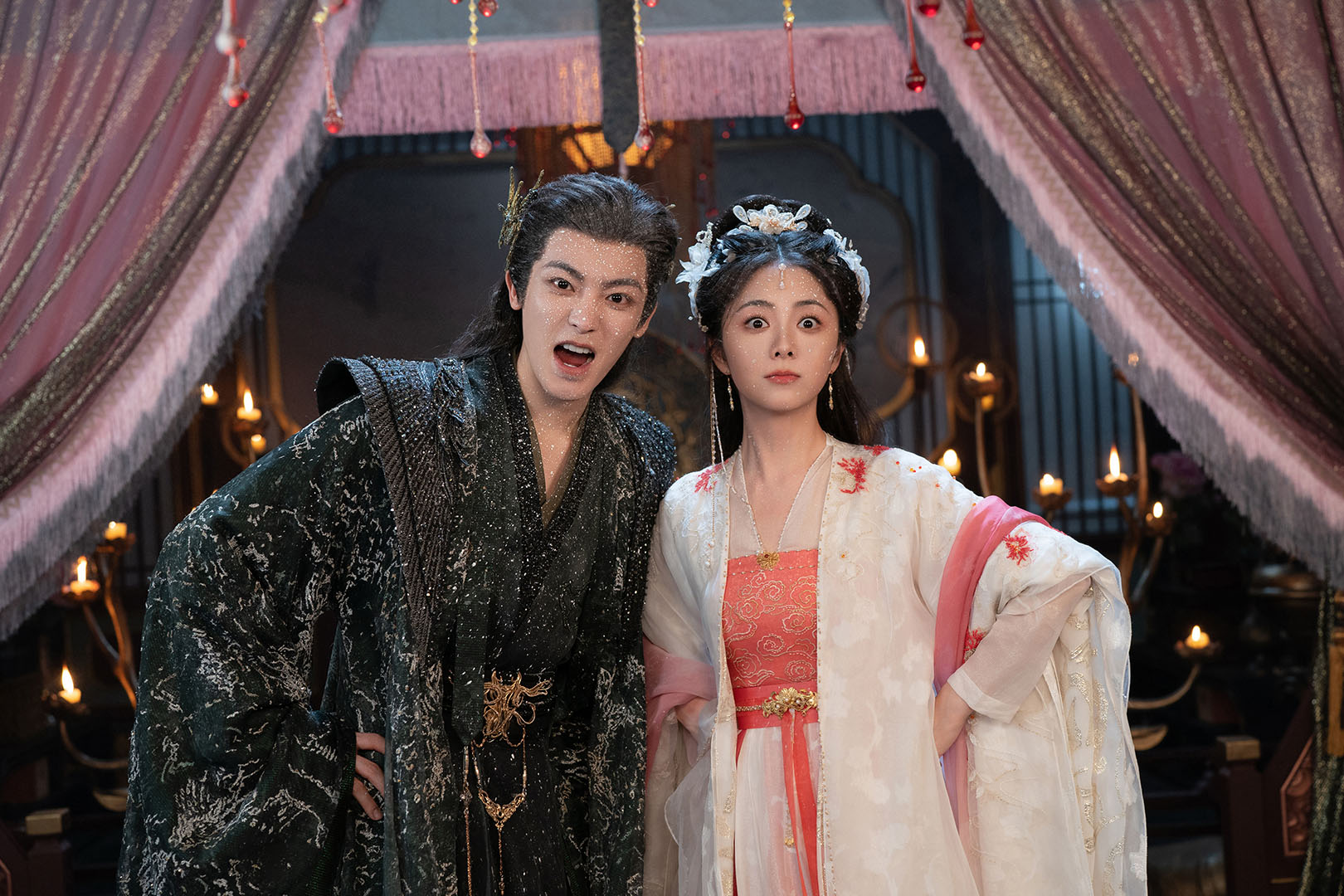 Tiêu Dao: Yêu Quân Hầu Minh Hạo say đắm thiếu nữ Đàm Tùng Vận