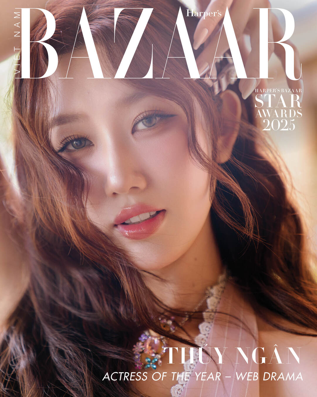 BZ STAR AWARDS_COVER_Thuy Ngan