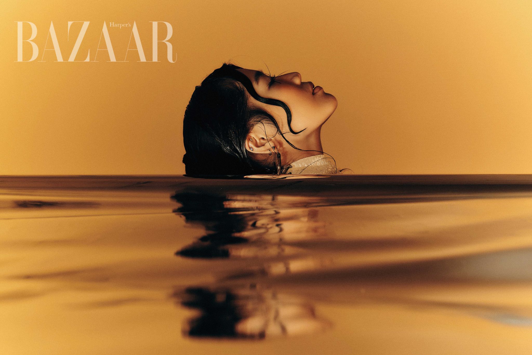 CeCe Trương kể chuyện qua “Những Đường Cong Thẳng Hàng”