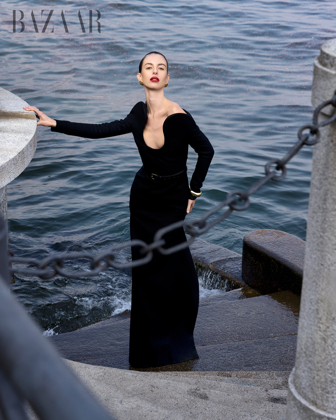 Người đẹp Dana Asam bên bờ hồ Como nổi tiếng nước Ý 1