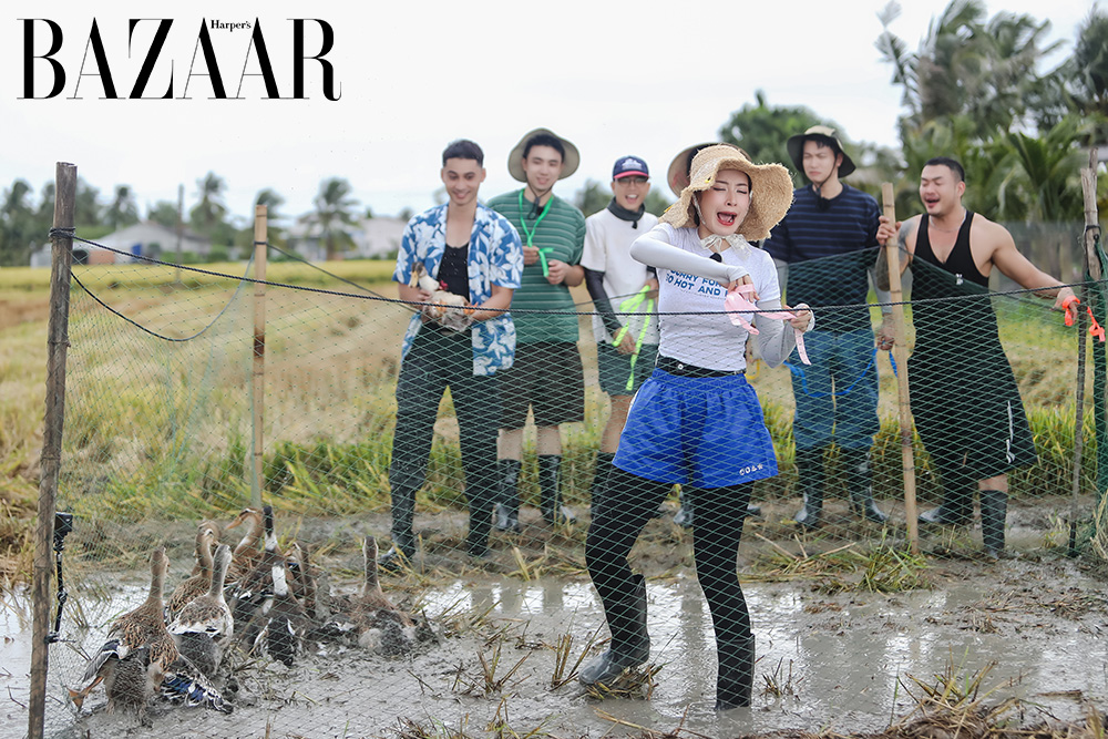 Chi Pu, Hương Giang, cặp đôi Ninh Dương về chung nhà trong Hàng Xóm Mới