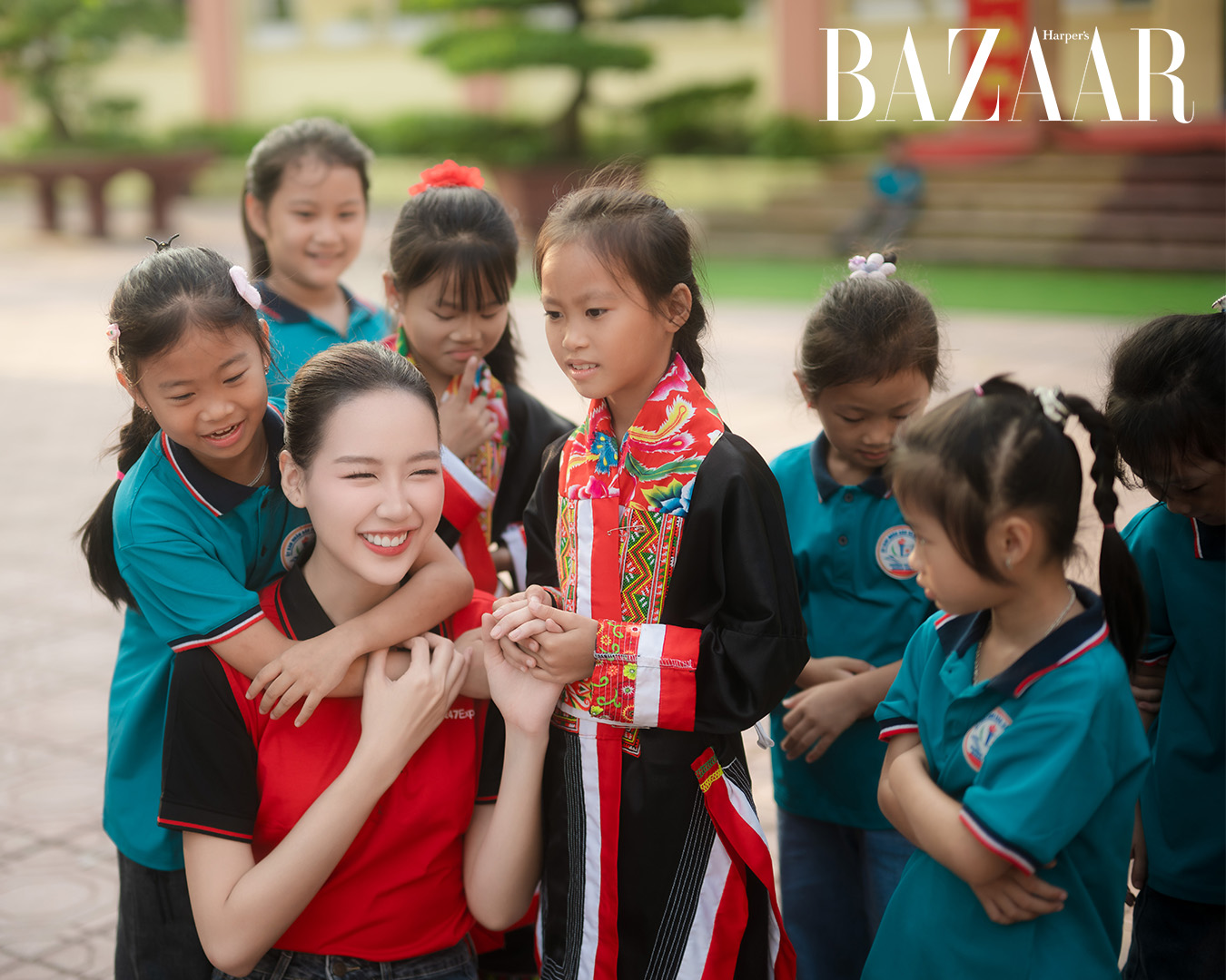 Hoa Hậu Bảo Ngọc đem yêu thương đến trẻ em vùng lũ Lạng Sơn Và Quảng Ninh