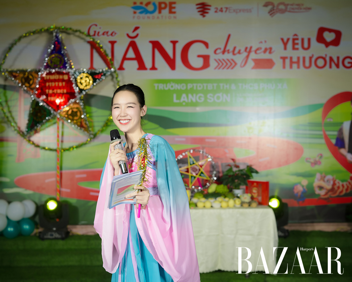 Hoa Hậu Bảo Ngọc đem yêu thương đến trẻ em vùng lũ Lạng Sơn Và Quảng Ninh