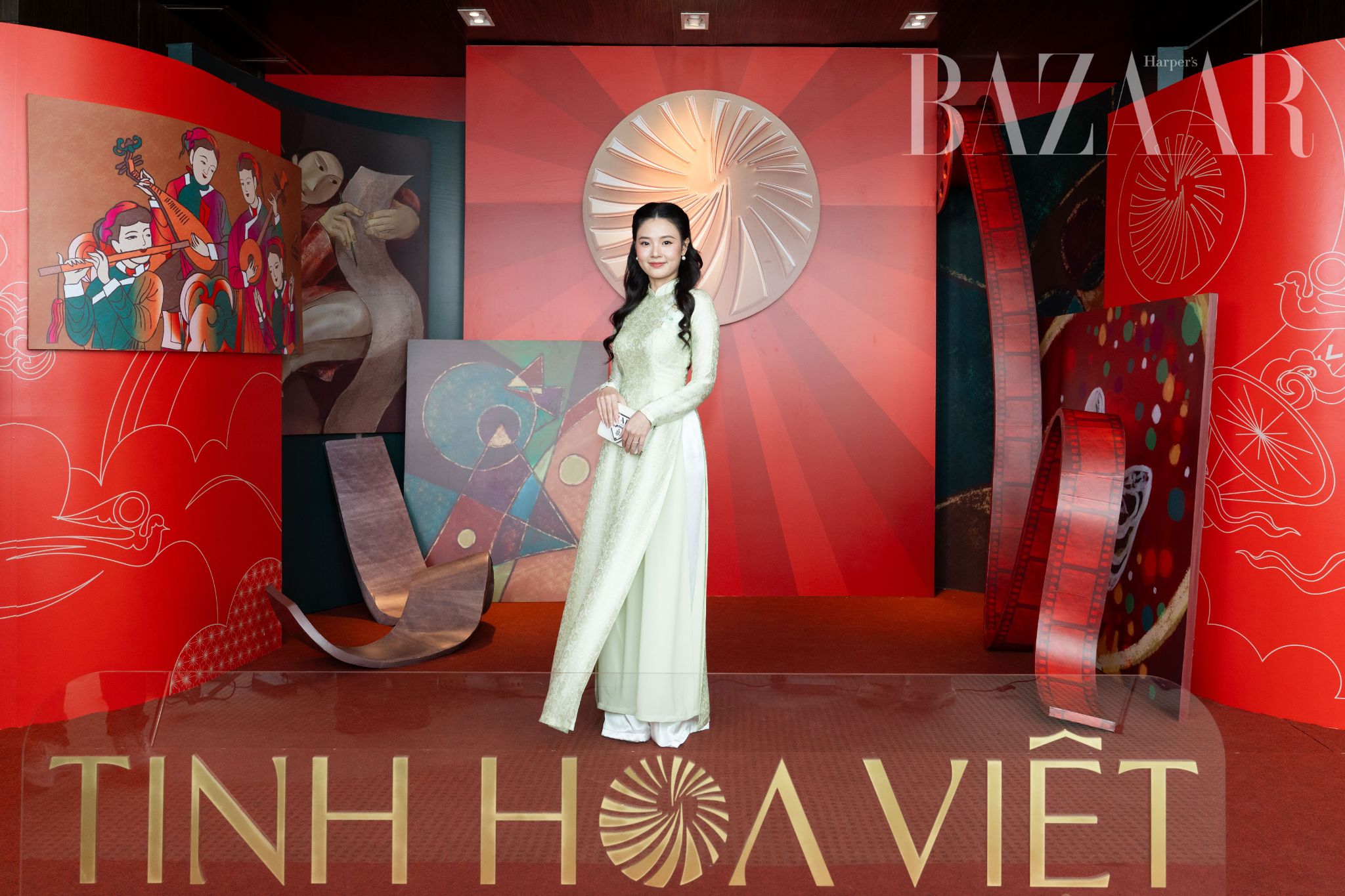 Hoa Hậu Phương Linh đồng hành cùng giải thưởng Tinh Hoa Việt
