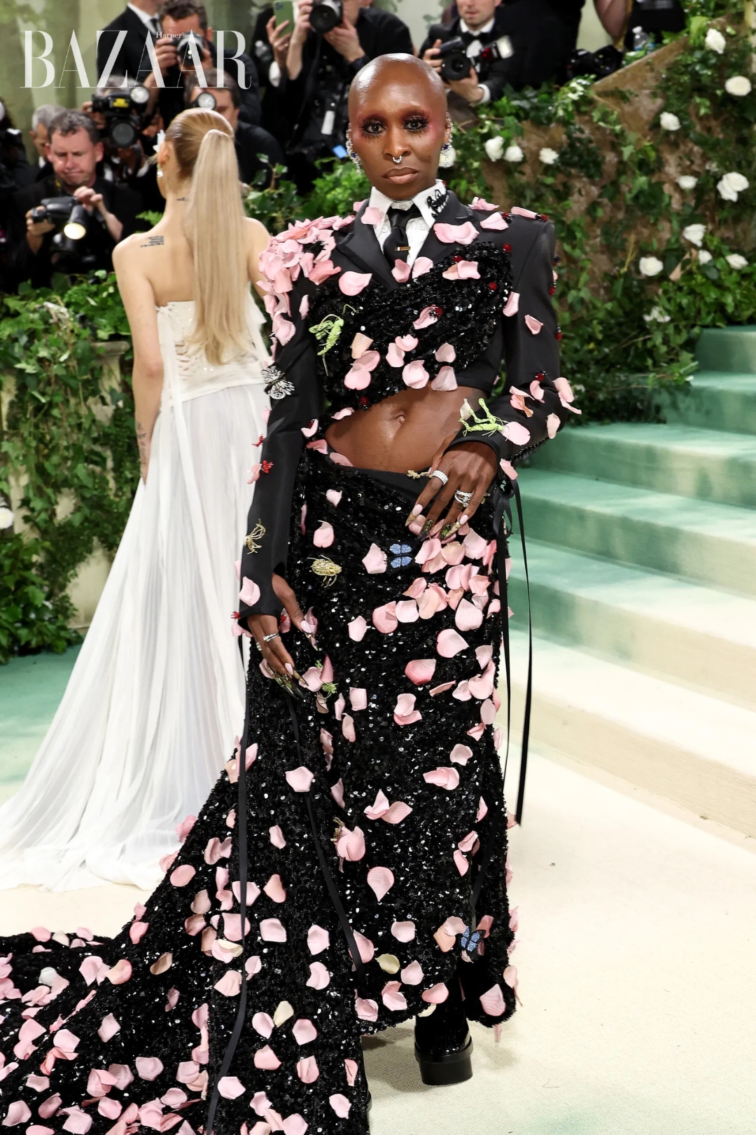 bzvn-dresscode-harpers-bazaar-star-awards-2025 (4)