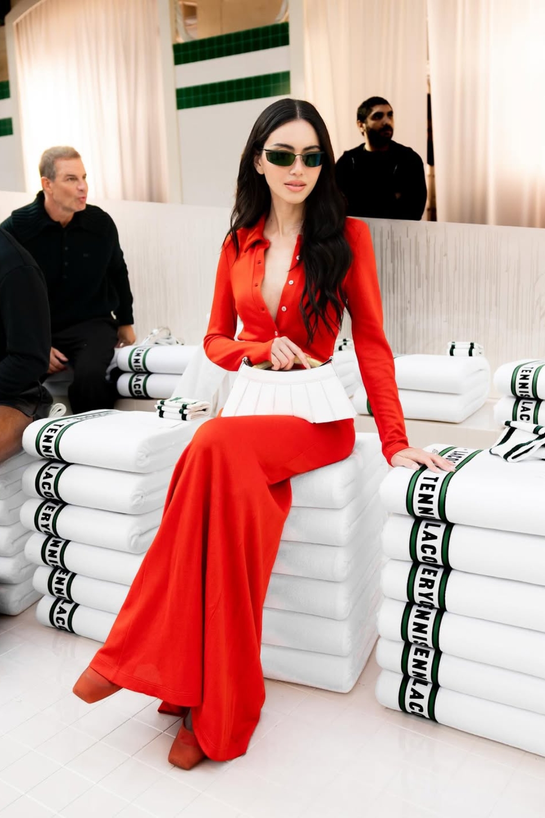 bzvn-lacoste-xuan-he-2026-khach-moi-tham-du-mai-davikah