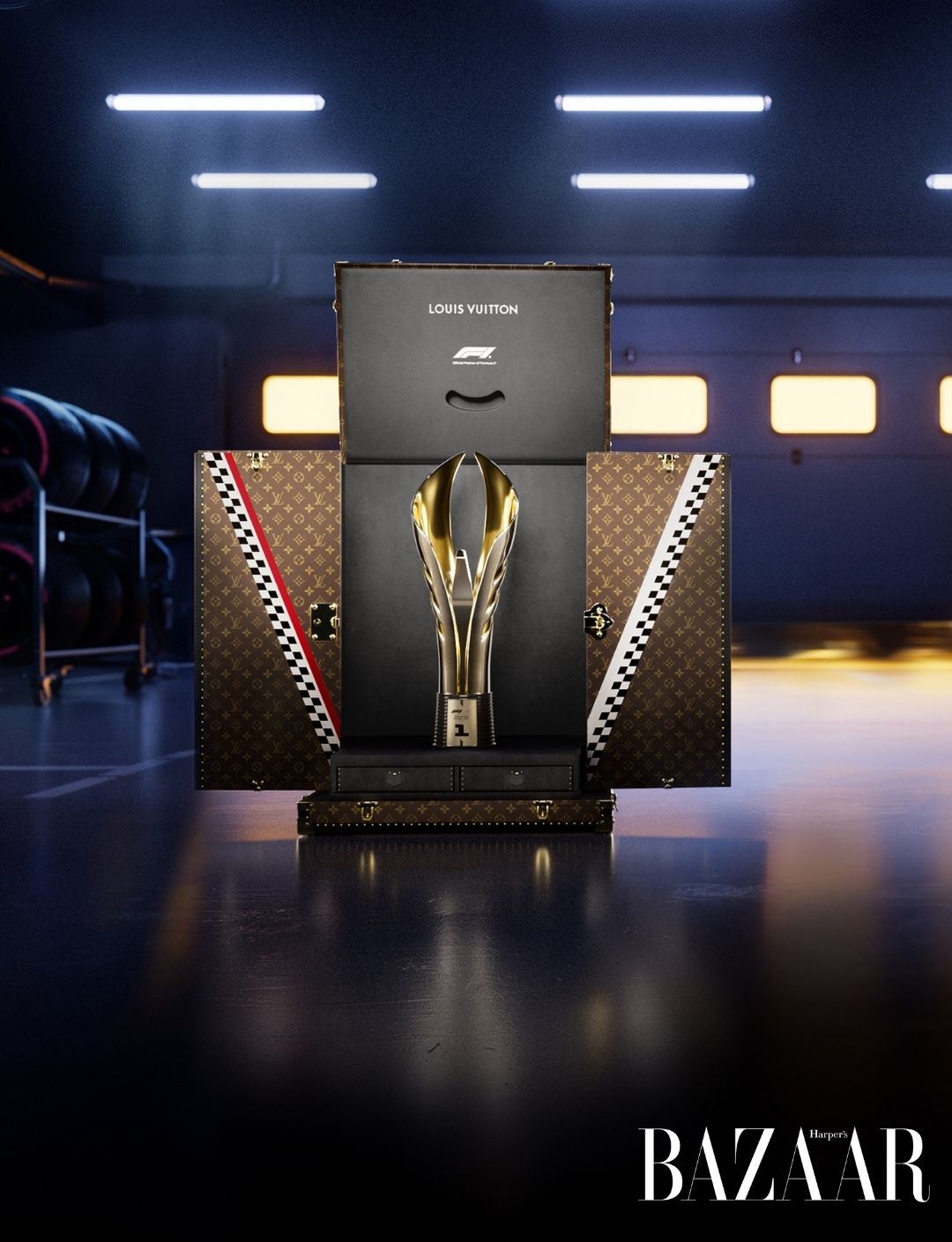 bzvn-louis-vuitton-trophy-trunk-f1-singapore