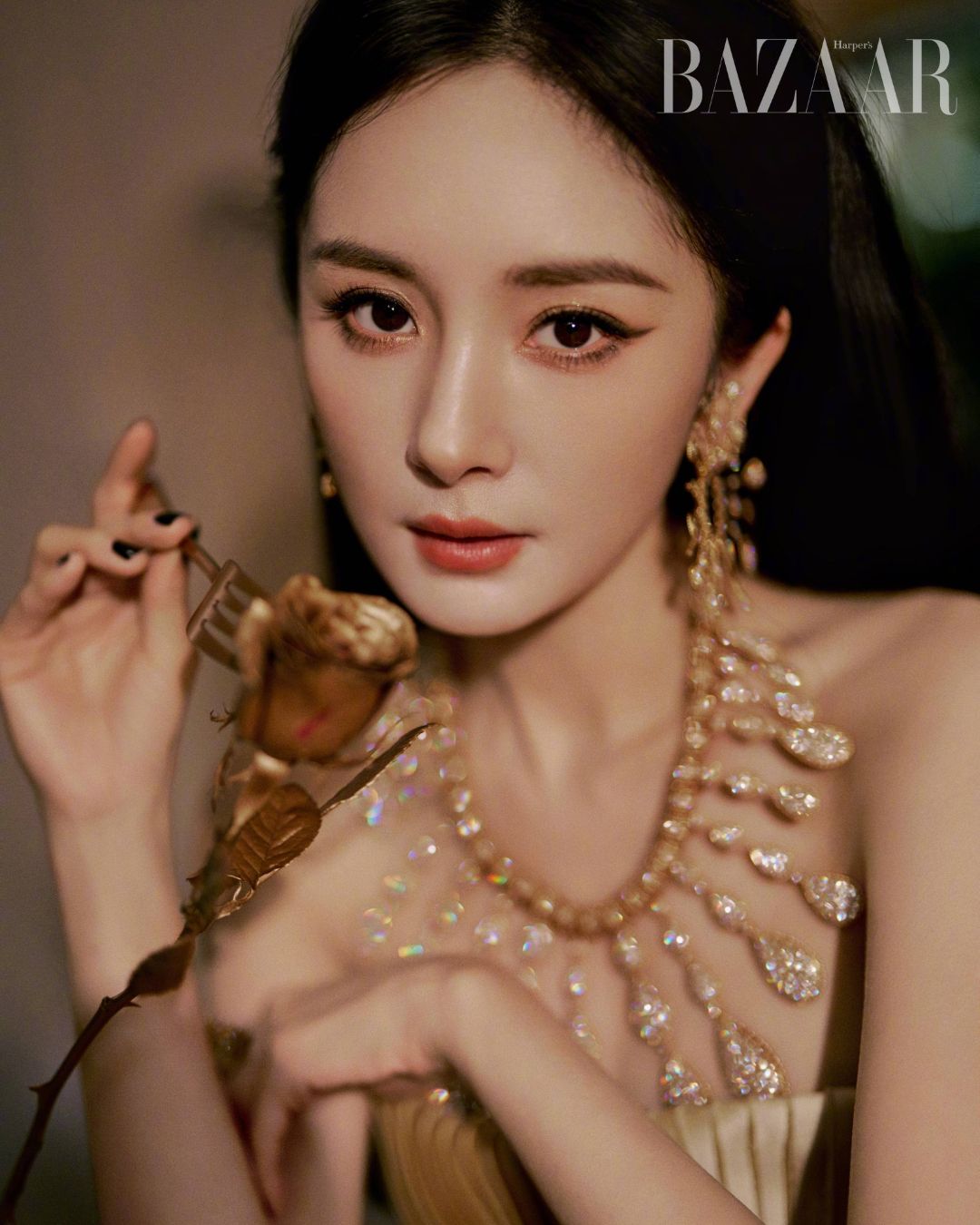 bzvn-luu-diec-phi-duong-mich-truong-tinh-nghi-trang-suc-2