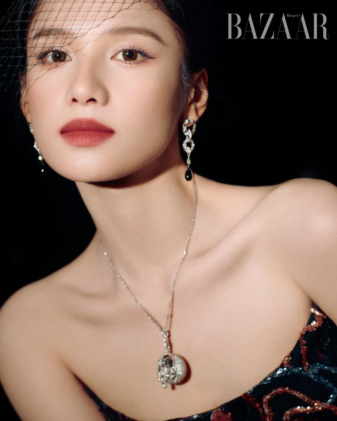 bzvn-luu-diec-phi-duong-mich-truong-tinh-nghi-trang-suc-6