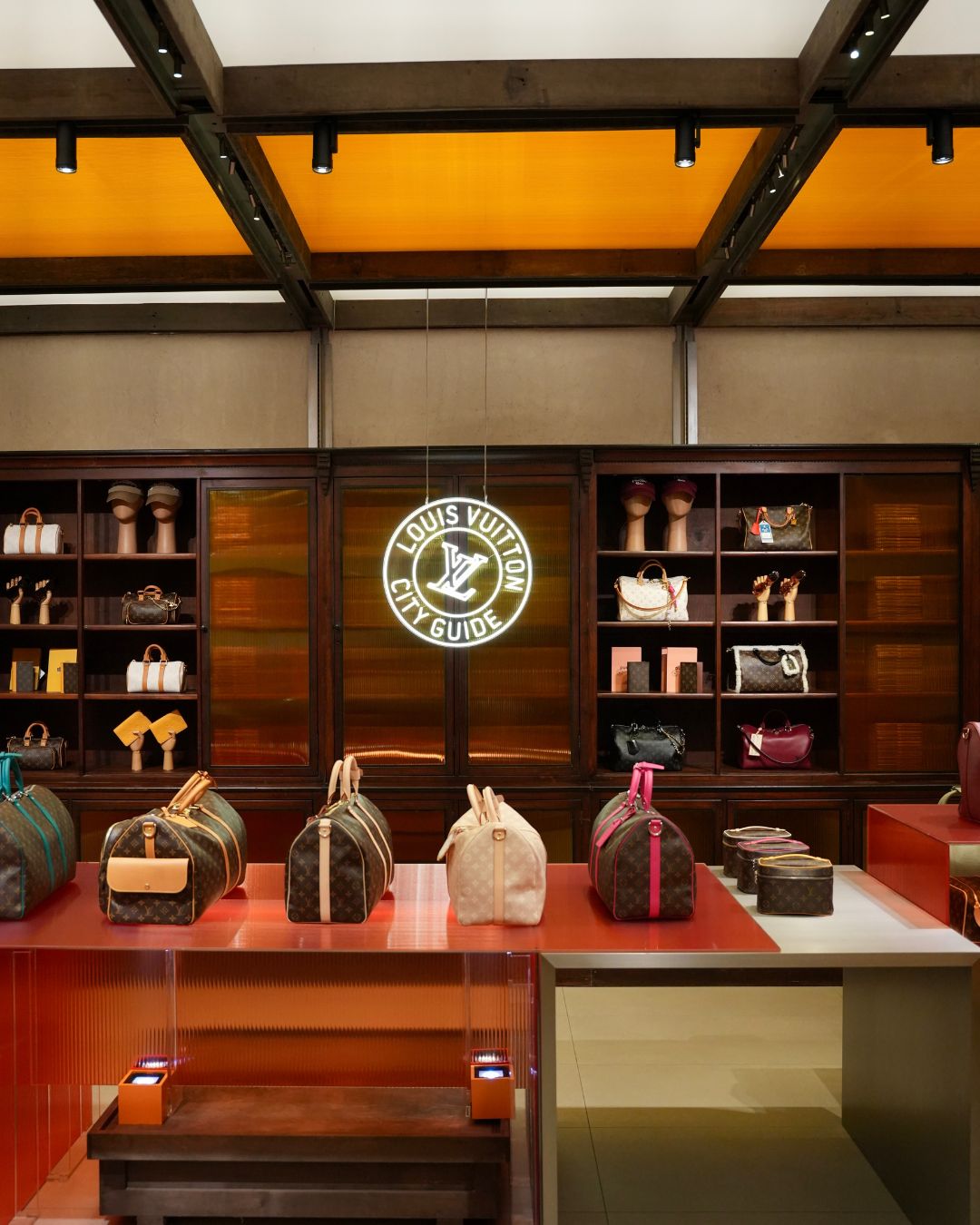 bzvn-lv-cung-tuan-chau-dong-vu-cheng-du-2