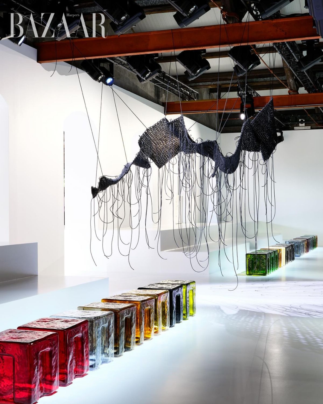 bzvn-thiet-ke-san-dien-xuan-he-2026-thoi-trang-bottega-veneta00002