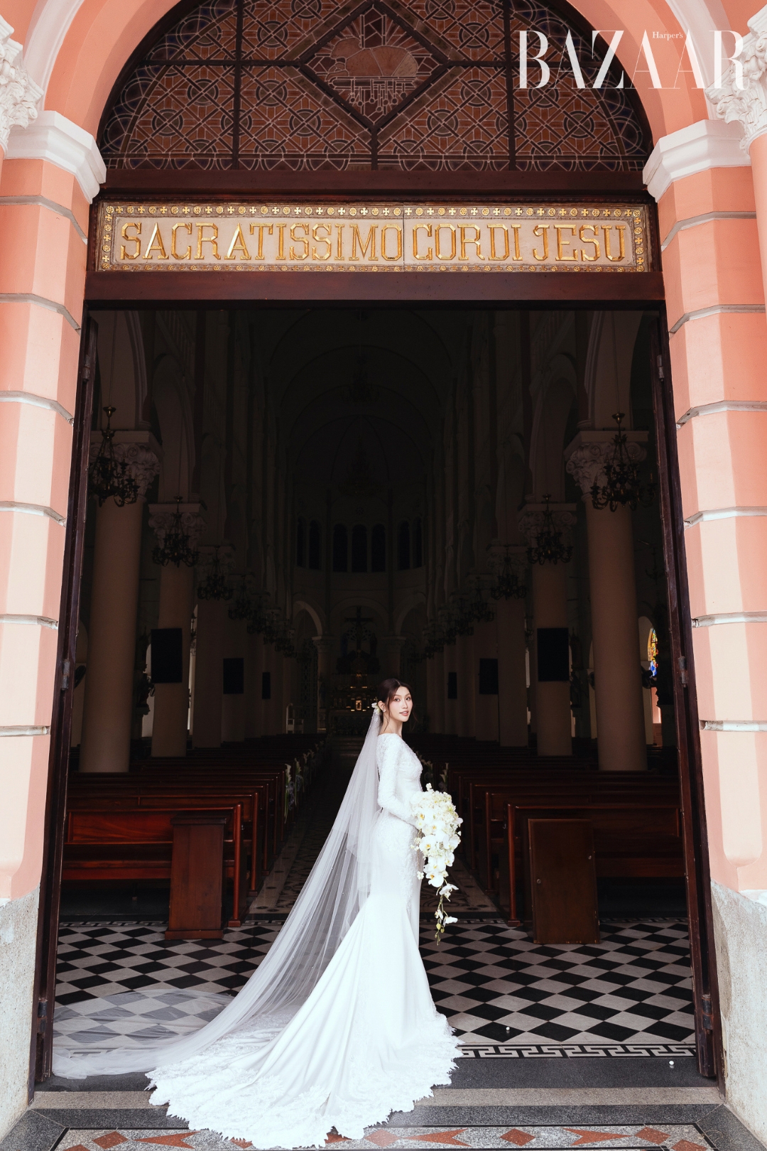 bzvn-vay-cuoi-che-nguyen-quynh-chau-le-thanh-hoa (1)