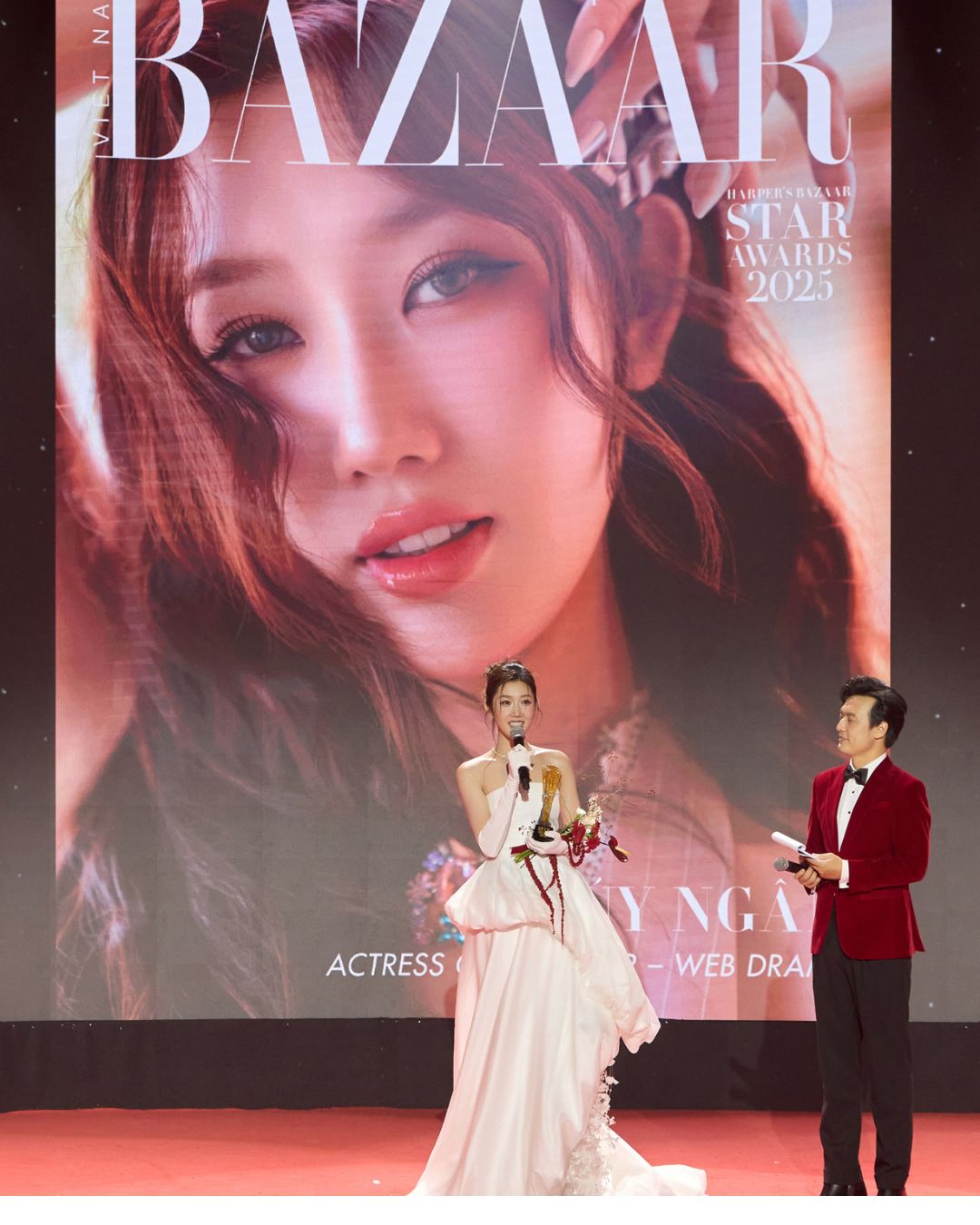 bzvn-vieon-thuy-ngan-star-awards-1