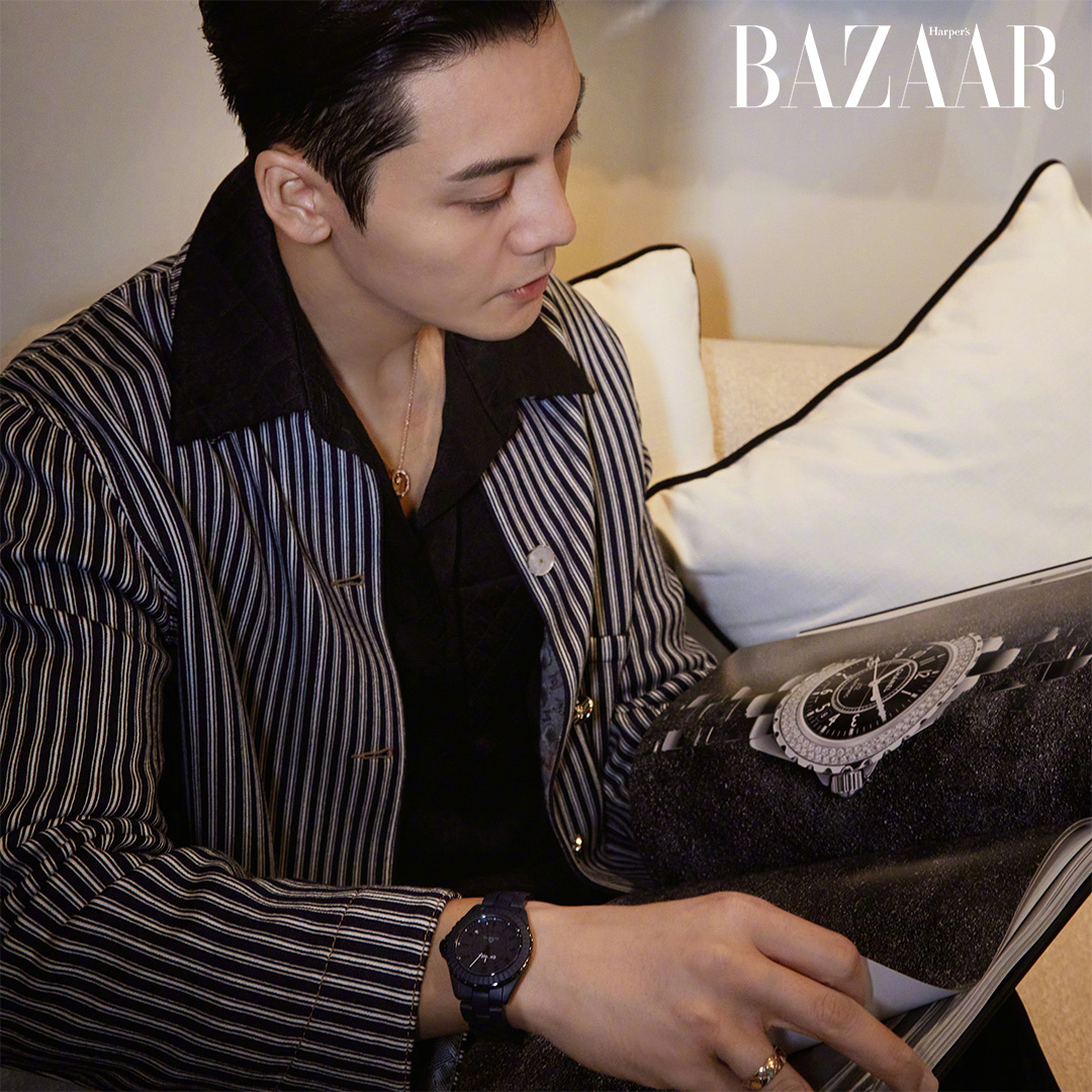 Tặng vàng sao cho sang mà không tục, học hỏi “cha nuôi” Trần Vỹ Đình