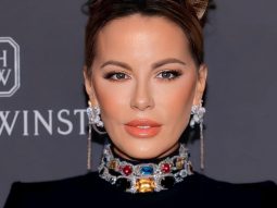 Danh sách các tập phim mới nhất có sự tham gia của Kate Beckinsale.