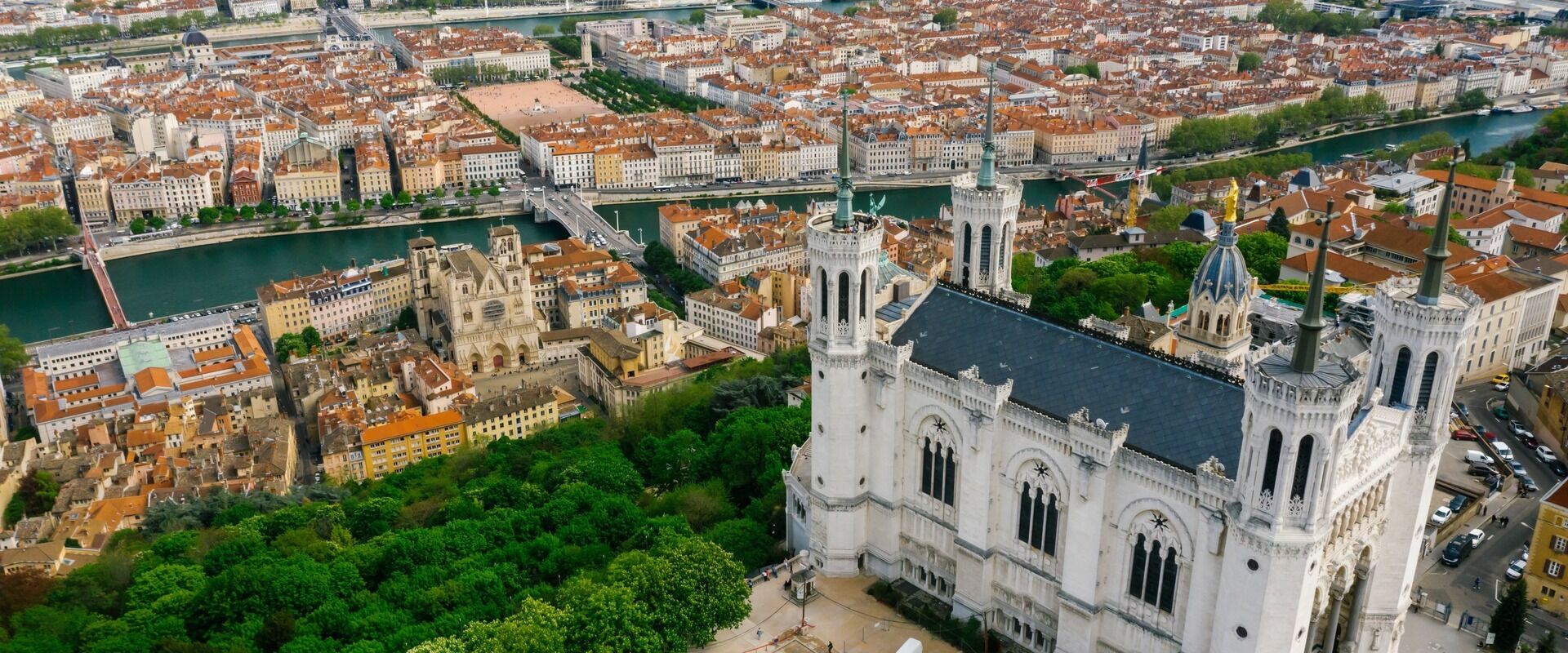 Câu hỏi thường gặp về du lịch Lyon