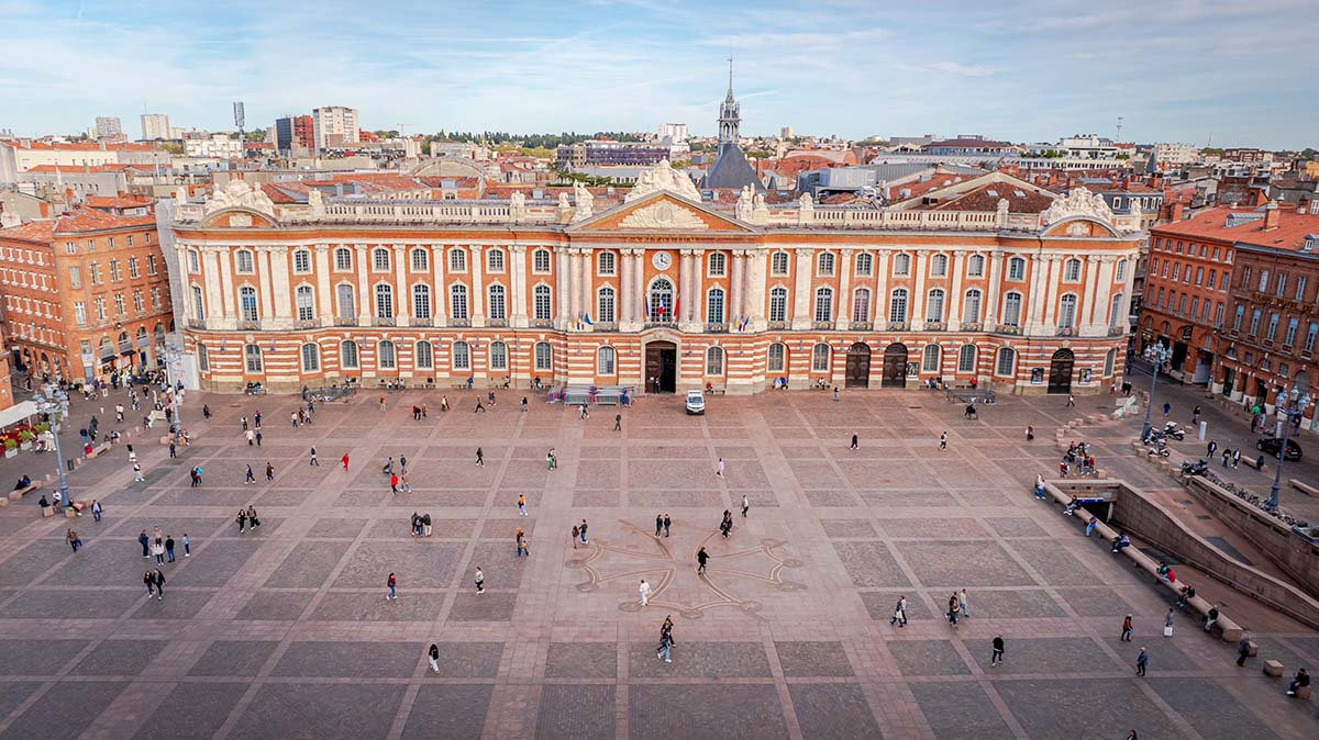 Toulouse có gì? Quảng trường Capitole