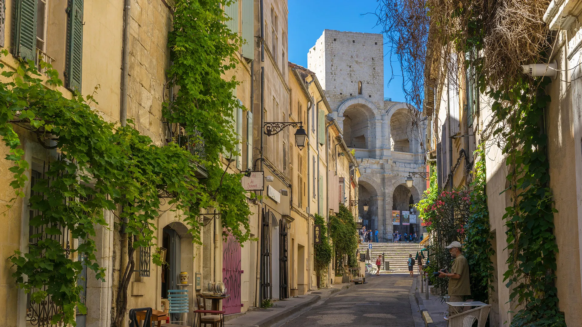 Du lịch Arles