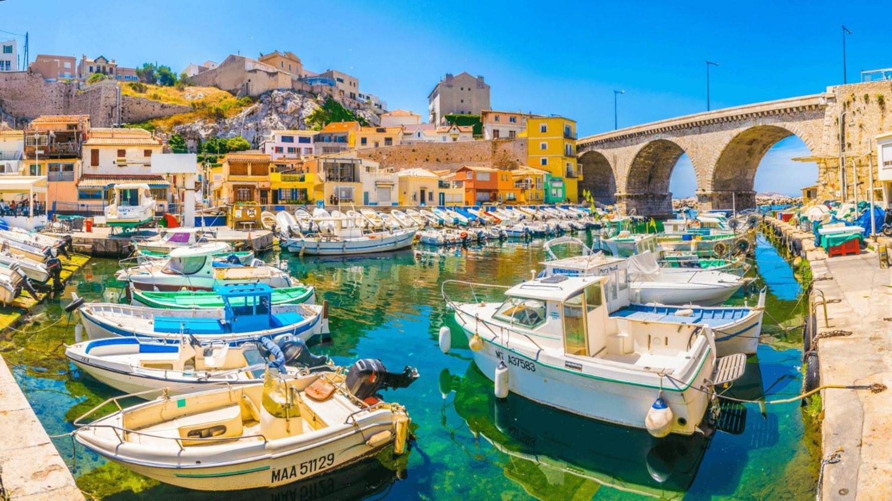 Du lịch Marseille ghé thăm làng chài Vallon des Auffes