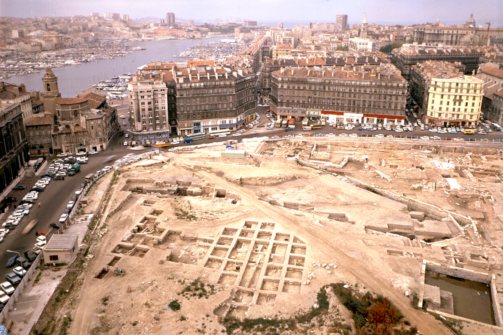 Du lịch Marseille tham quan công viên di tích khảo cổ Jardin des Vestiges