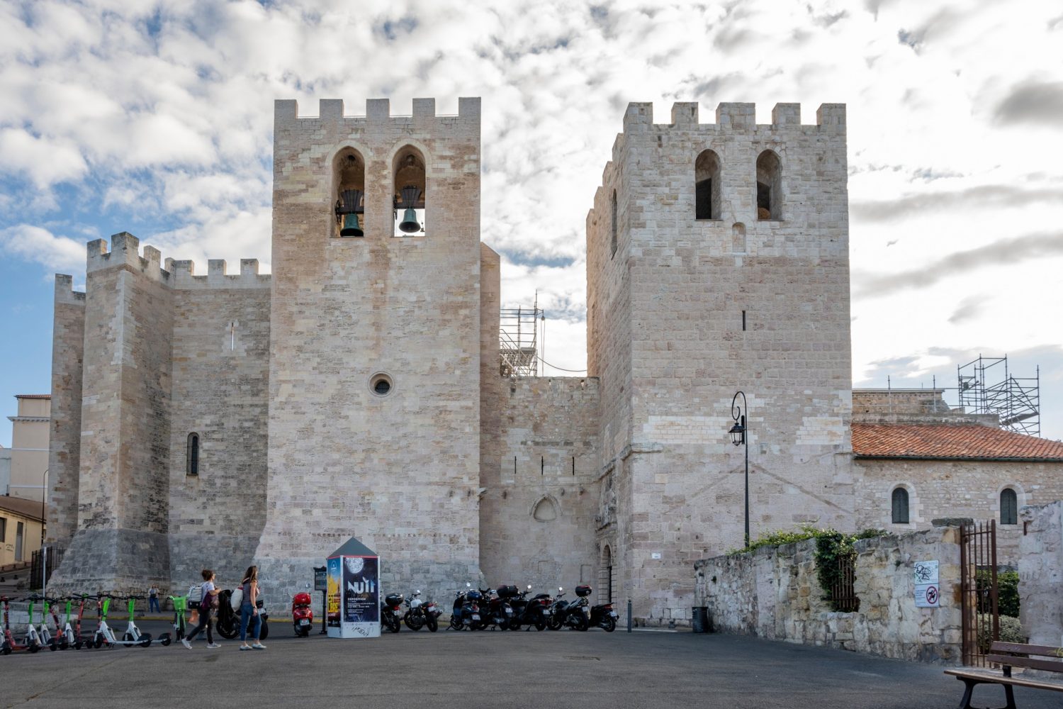 Du lịch thành phố Marseille tham quan tu viện Saint-Victor