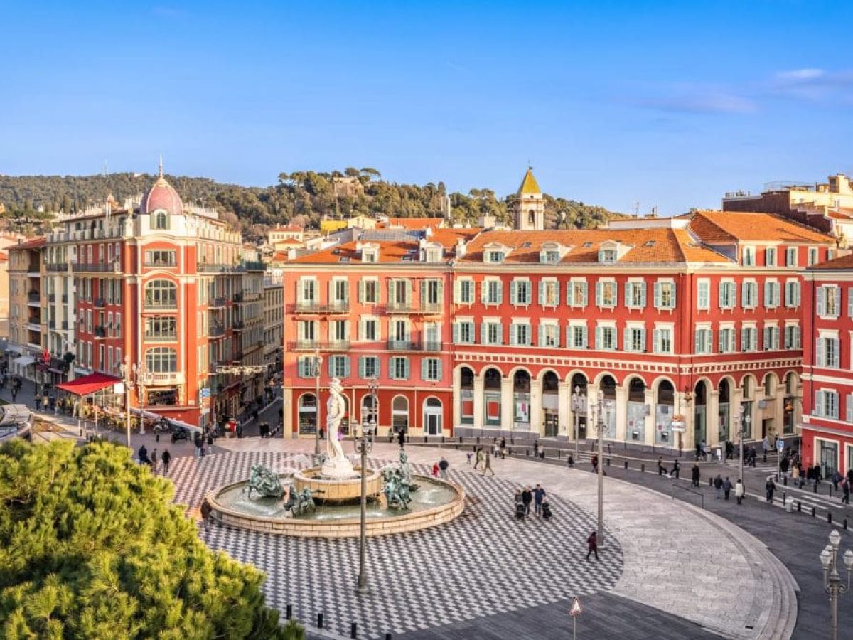 du lịch nice: Khám phá quảng trường Masséna (Place Masséna)