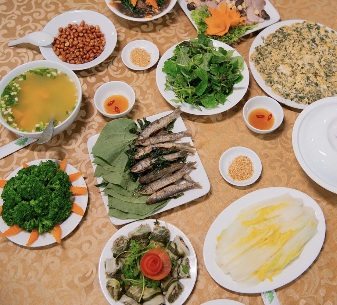 Dịch vụ ăn uống