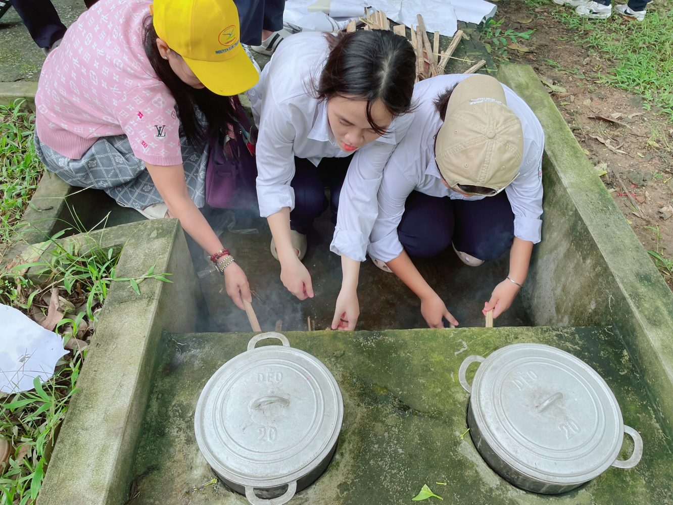 Câu hỏi thường gặp về khu du lịch sinh thái Núi Ngăm