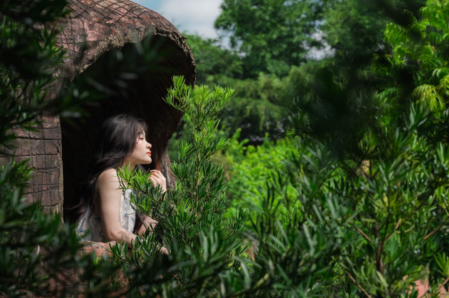 cô gái chụp ảnh