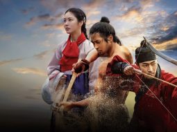 Dòng nước đục (The murky stream)