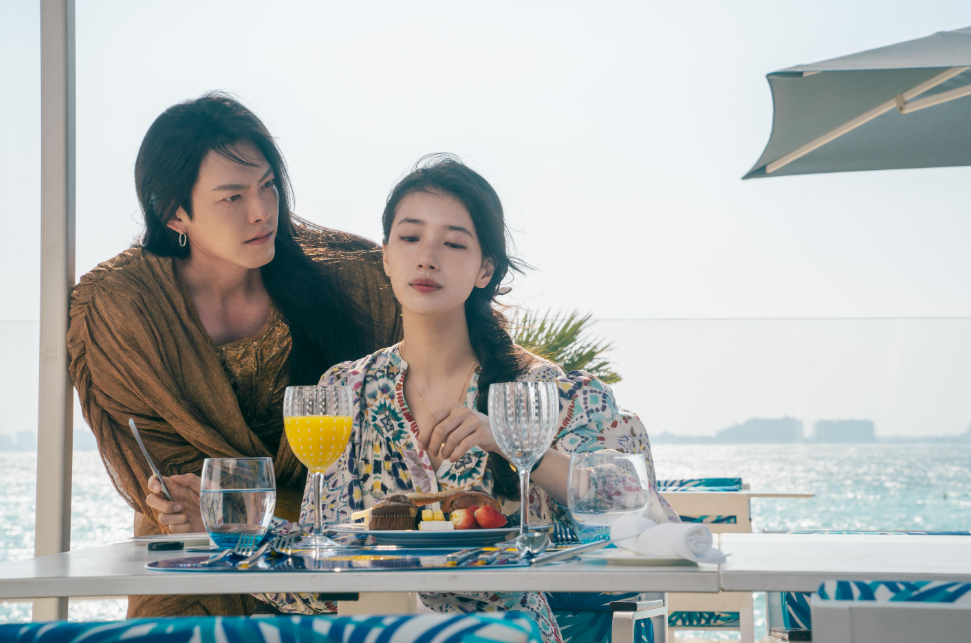 Bae Suzy: Sắc đẹp không đủ cứu vai diễn?