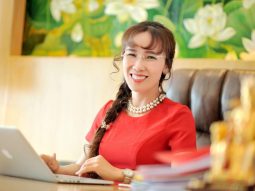 bà Nguyễn Thị Phương Thảo