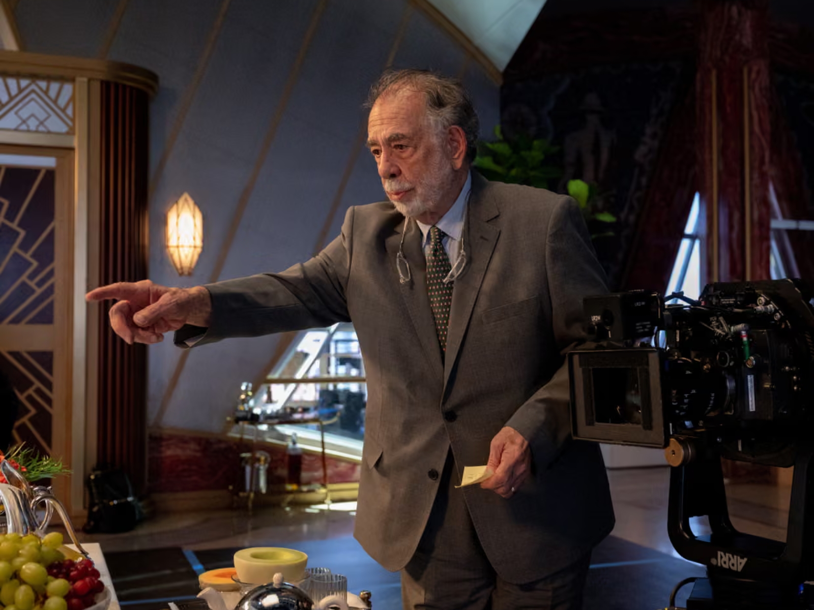 BZVN-dao-dien-bo-gia-ban-dong-ho