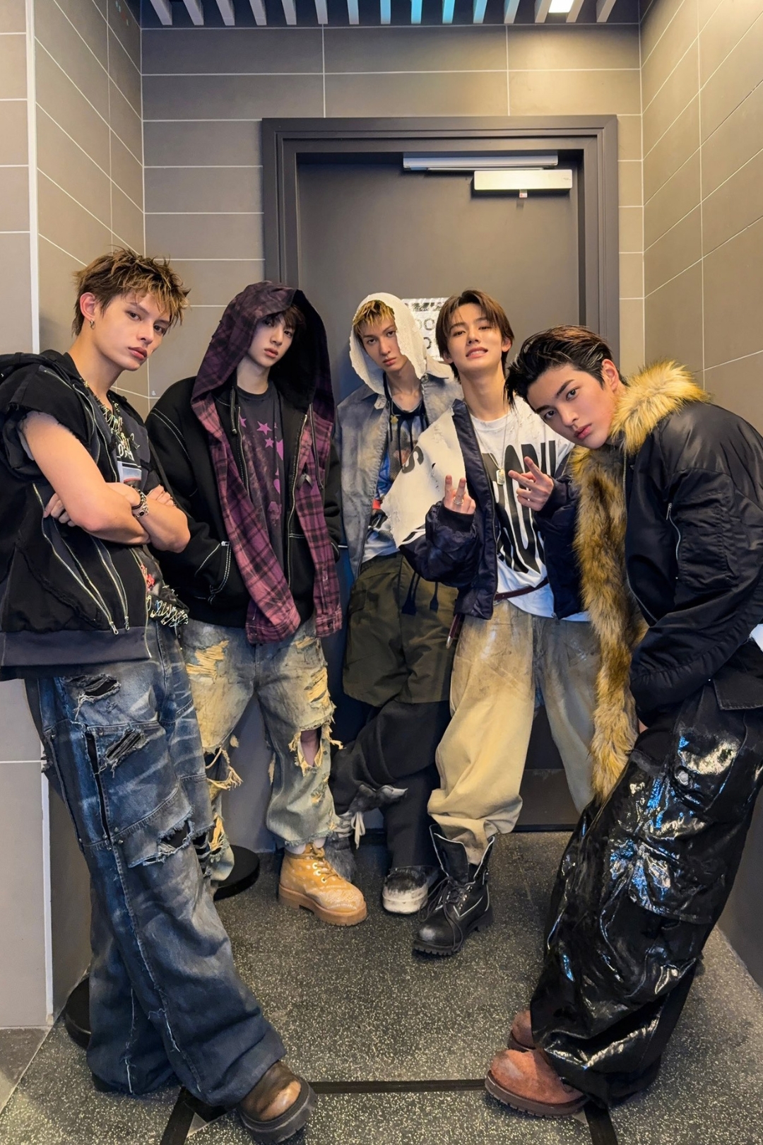 BZVN-QUAN-JEANS-LATUI-ATELIER-TU-CORTIS (1)