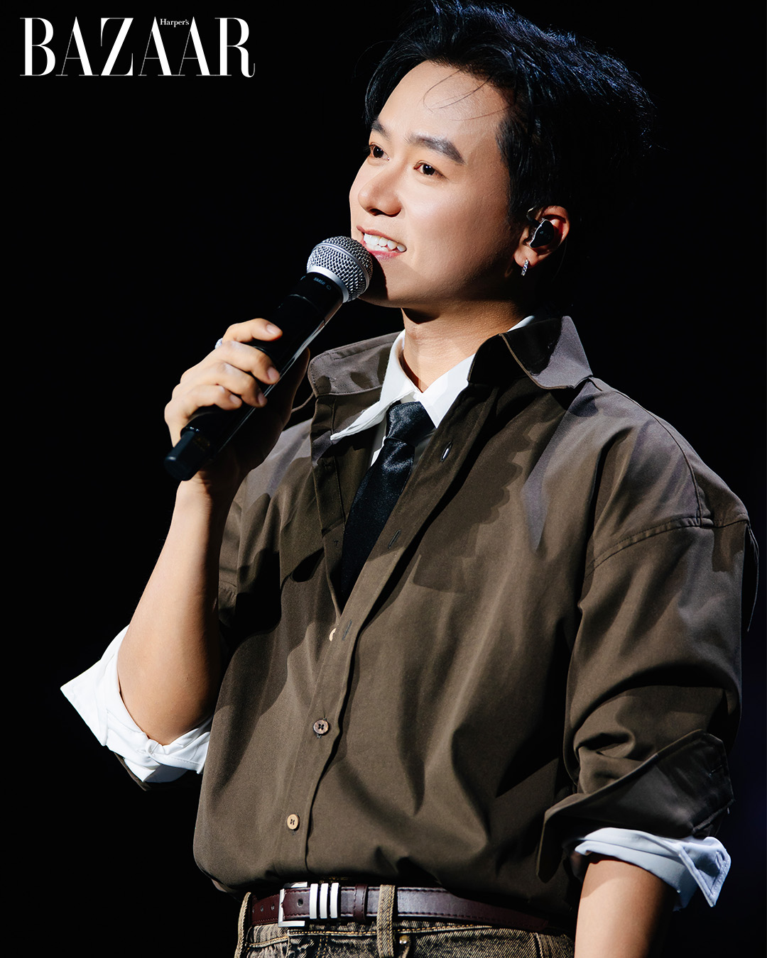 Quốc Thiên ủng hộ 200 triệu đến đồng bào miền Trung tại Concert SKYNOTE 2025