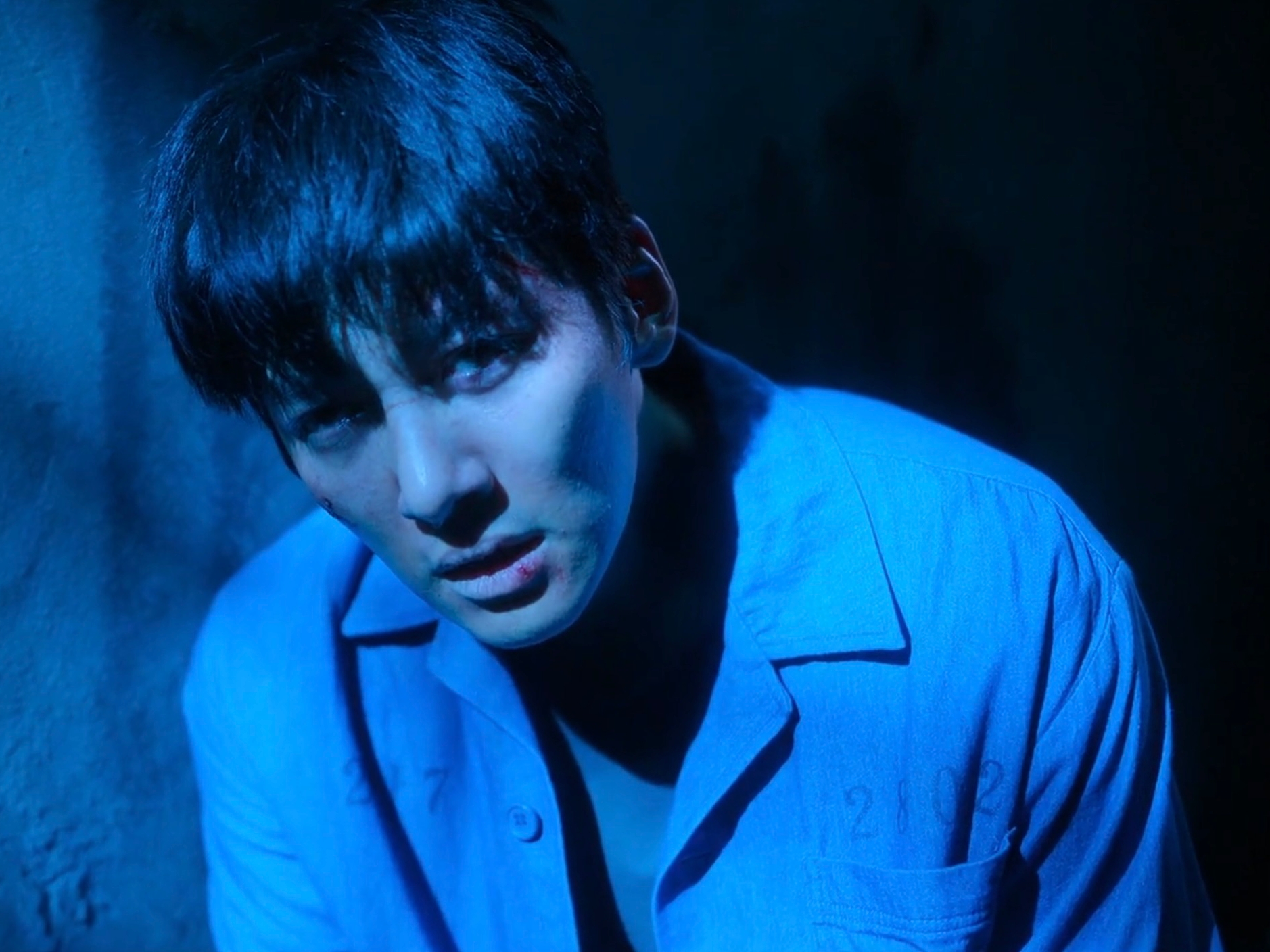 Ji Chang Wook trong The Manipulated không có khổ nhất, chỉ có khổ hơn